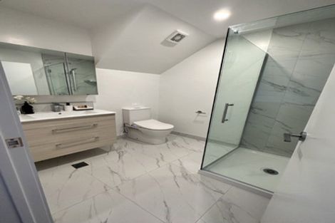 Photo of property in 2/14 Wilsher Crescent, Henderson, Auckland, 0612