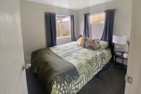 Photo of property in 66 Spinella Drive, Bayview, Auckland, 0629