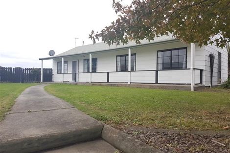 Photo of property in 20 Cargill Grove, Kelvin Grove, Palmerston North, 4414