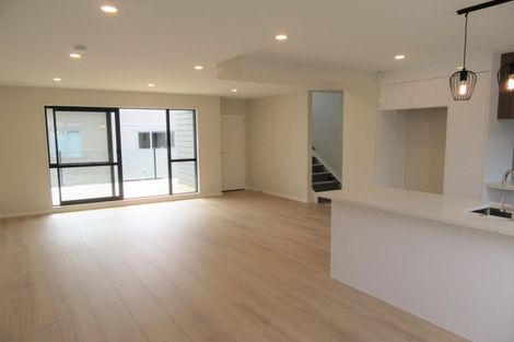 Photo of property in 16/5 Perekia Street, Albany, Auckland, 0632