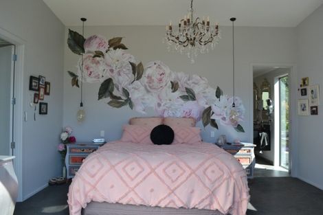 Photo of property in 33 Trailview Lane, Weston, Oamaru, 9401