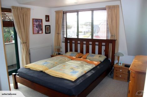Photo of property in 12 Maire Street, Eastbourne, Lower Hutt, 5013