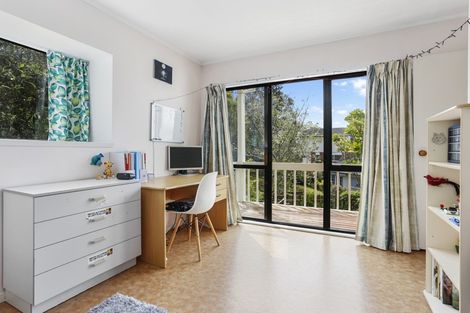 Photo of property in 2/110 Nigel Road, Browns Bay, Auckland, 0630