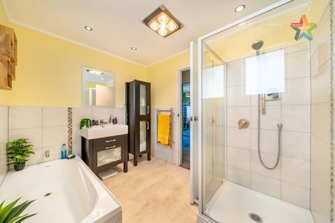 Photo of property in 38 Discovery Drive, Whitby, Porirua, 5024