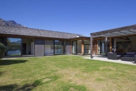 Photo of property in 2 Buckler Court, Jacks Point, Queenstown, 9371