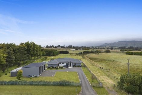 Photo of property in 14 Heatherlea Road West, Levin, 5575