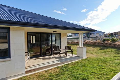 Photo of property in 18 Dove Place, Holmes Hill, Oamaru, 9401