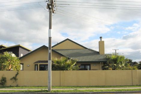 Photo of property in 308 Papamoa Beach Road, Papamoa Beach, Papamoa, 3118