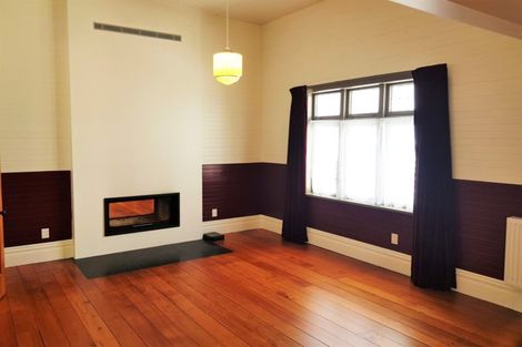 Photo of property in 128 Derwent Street, Island Bay, Wellington, 6023