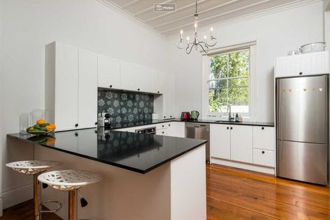 Photo of property in 22a Summer Street, Stanley Point, Auckland, 0624