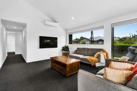 Photo of property in 14 Takiroa Street, Urenui, 4375