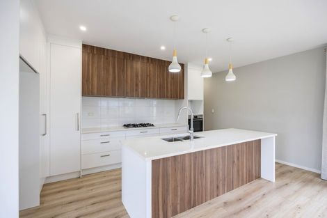 Photo of property in 15 Ropere Street, Kumeu, 0810