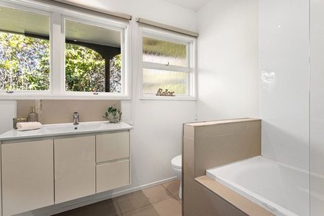 Photo of property in 30 Highfield Place, Avonhead, Christchurch, 8042