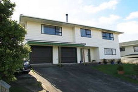 Photo of property in 4 Barque Crescent, Whitby, Porirua, 5024