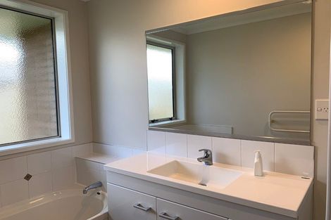 Photo of property in 21 Annandale Drive, Pyes Pa, Tauranga, 3112