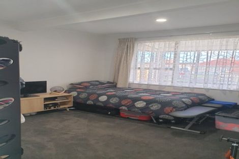 Photo of property in 12 Tyburnia Avenue, Mount Albert, Auckland, 1025