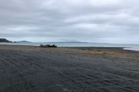 Photo of property in 26 Orere Point Road, Orere Point, 2585