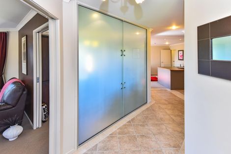 Photo of property in 11 Castlehill Court, Wattle Downs, Auckland, 2103