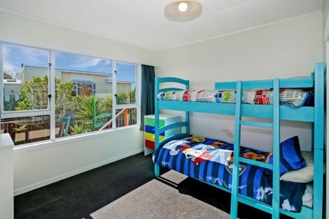 Photo of property in 3b Montana Place, Merrilands, New Plymouth, 4312