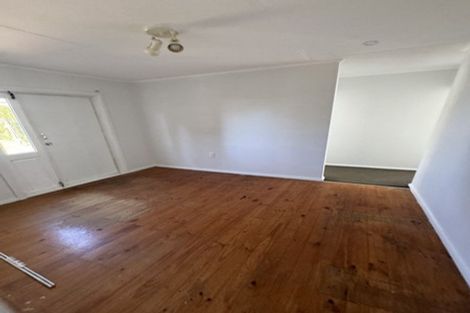 Photo of property in 10 Montgomery Crescent, Bader, Hamilton, 3206