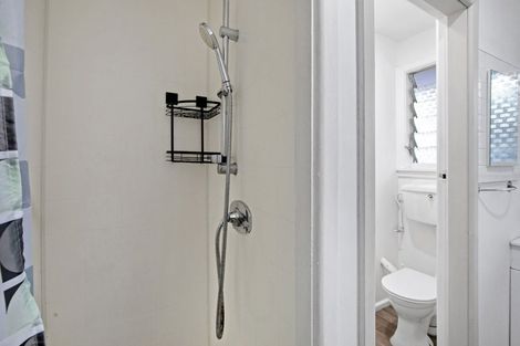 Photo of property in 19 Kathleen Crescent, Hornby, Christchurch, 8042