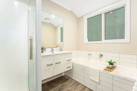 Photo of property in 15 Banks Boulevard, Whitby, Porirua, 5024