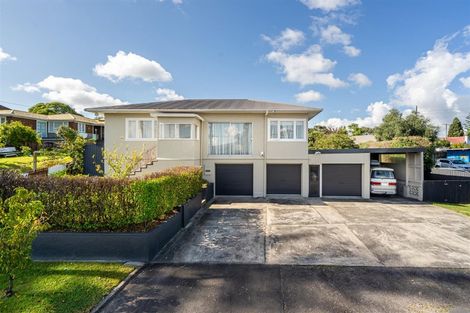 Photo of property in 1 Lavelle Road, Henderson, Auckland, 0612