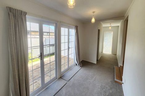 Photo of property in 158 Mangorei Road, Merrilands, New Plymouth, 4312