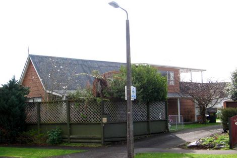 Photo of property in 16 Humphries Place, Awapuni, Palmerston North, 4412