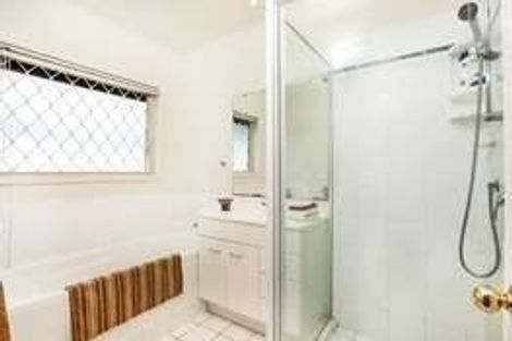 Photo of property in 64 Glenveagh Park Drive, Weymouth, Auckland, 2103