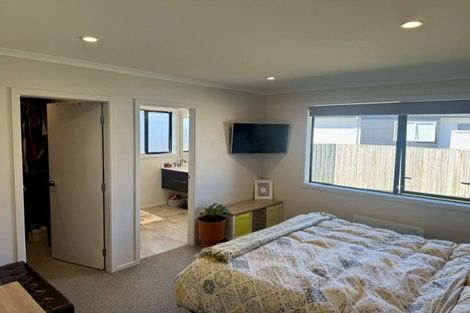 Photo of property in 168 Navigation Drive, Whitby, Porirua, 5024