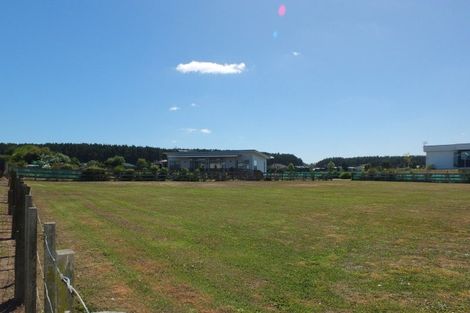 Photo of property in 2 Nicolas Place, Foxton Beach, Foxton, 4815