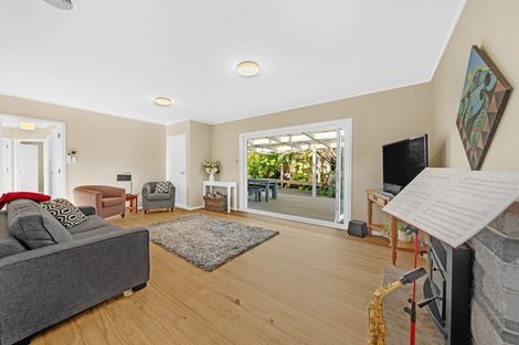 Photo of property in 107 Birkdale Road, Birkdale, Auckland, 0626