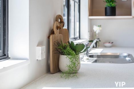 Photo of property in 2/10 Pohutukawa Street, Woburn, Lower Hutt, 5010