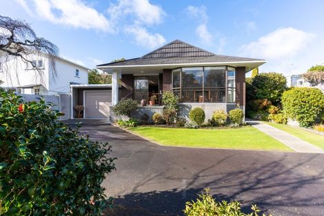 Photo of property in 3 Phoenix Avenue, Hokowhitu, Palmerston North, 4410