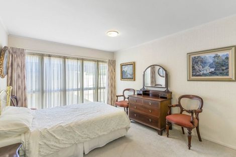 Photo of property in 54a Stanley Point Road, Stanley Point, Auckland, 0624