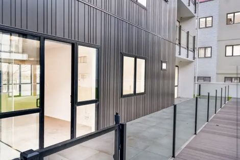 Photo of property in 1/130 Stancombe Road, Flat Bush, Auckland, 2016