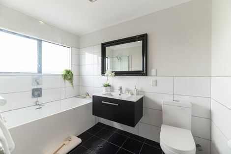 Photo of property in 43 Price Crescent, Mount Wellington, Auckland, 1060