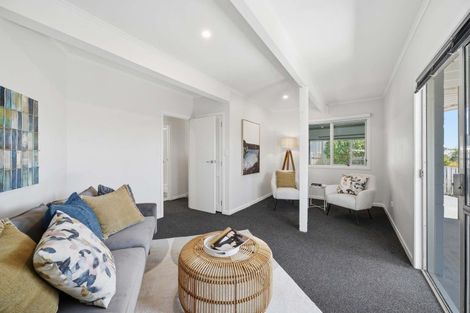 Photo of property in 1/22 Rothesay Bay Road, Rothesay Bay, Auckland, 0630