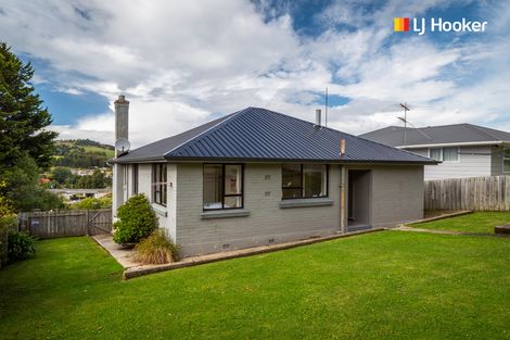 Photo of property in 50 Waldron Crescent, Green Island, Dunedin, 9018