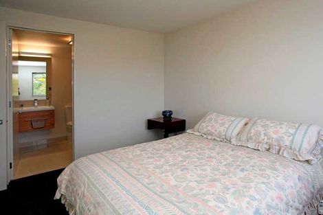 Photo of property in 132 Glenstrae Road, Redcliffs, Christchurch, 8081