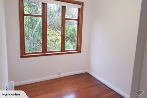 Photo of property in 93 Karori Road, Karori, Wellington, 6012