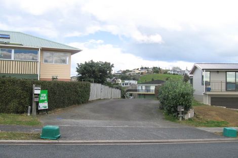 Photo of property in 123 Bruce Wallace Place, Whangamata, 3620