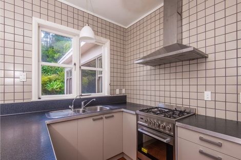 Photo of property in 27 Chesterton Street, Johnsonville, Wellington, 6037