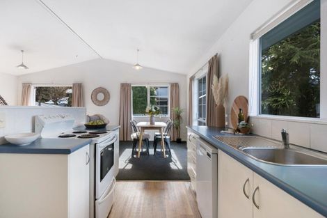 Photo of property in 9 Avalon Crescent, Fernhill, Queenstown, 9300