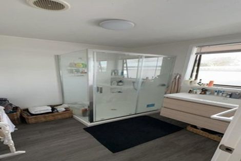 Photo of property in 910a Grove Road, Mayfair, Hastings, 4122