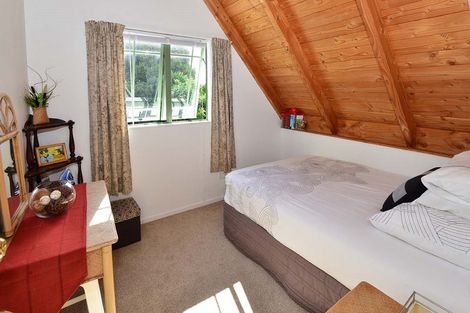 Photo of property in 12 Rautawhiri Road, Helensville, 0800