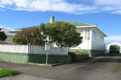 Photo of property in 28 Clyde Crescent, Roslyn, Palmerston North, 4414