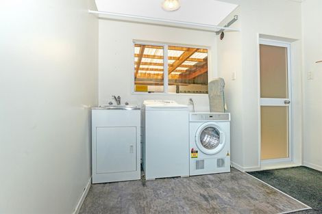 Photo of property in 11 Dryden Street, Whataupoko, Gisborne, 4010