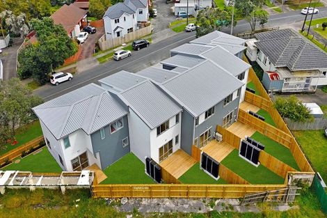 Photo of property in 11d Reid Road, New Lynn, Auckland, 0600